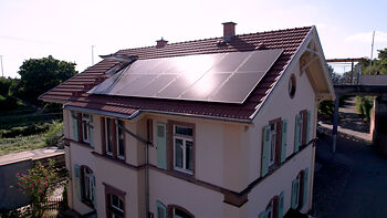 Das Haus von Cornelia Wiethaler aus der Vogelperspektive