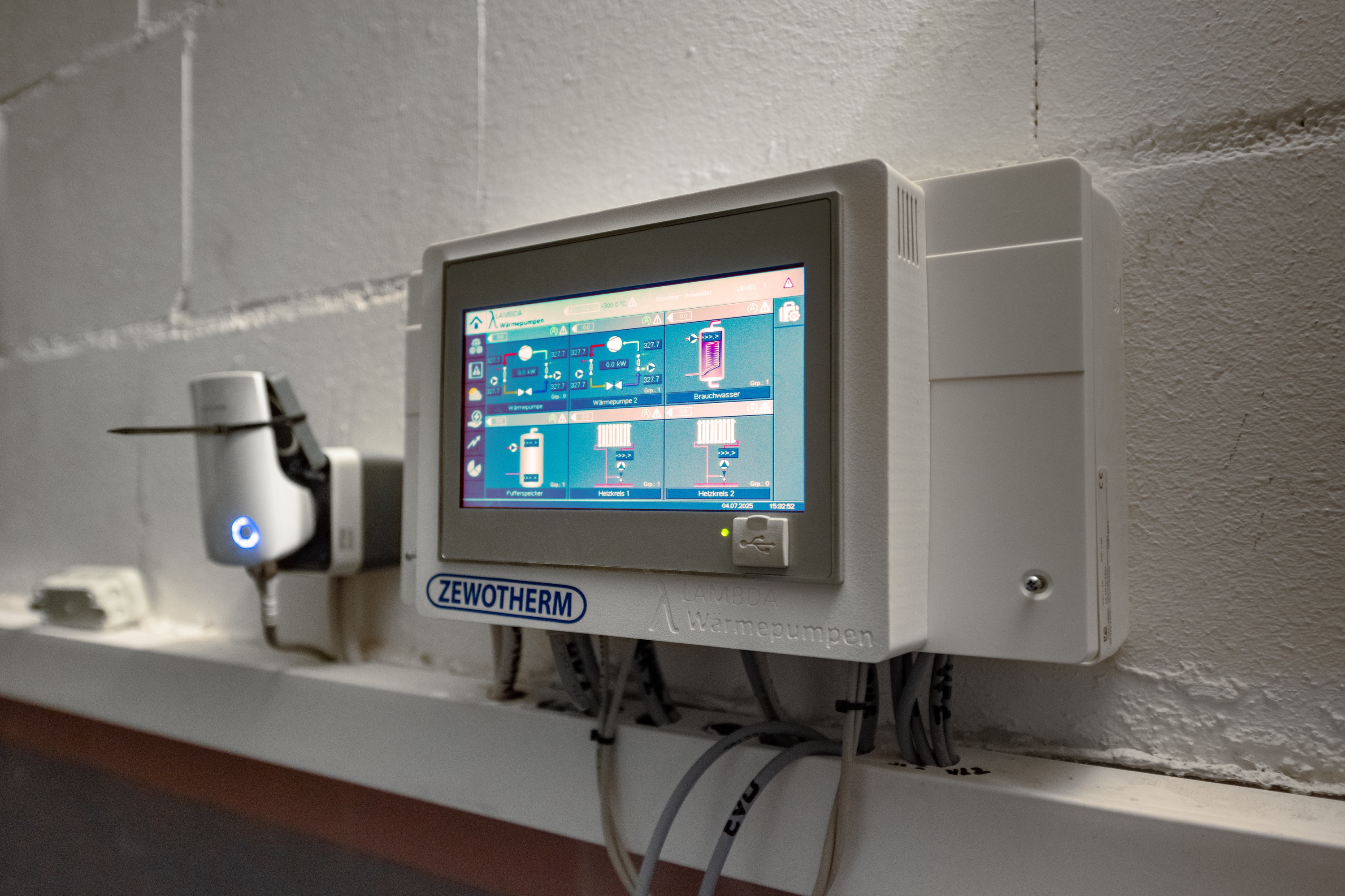 Das Bild zeigt die neue Heizungssteuerung