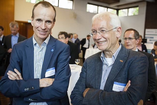 Martin Sambale (links) vom Bundesverband der Energie- und Klimaschutzagenturen und Dr. Reinhard Loch von der Verbraucherzentrale Nordrhein-Westfalen e.V. beim Open Space.